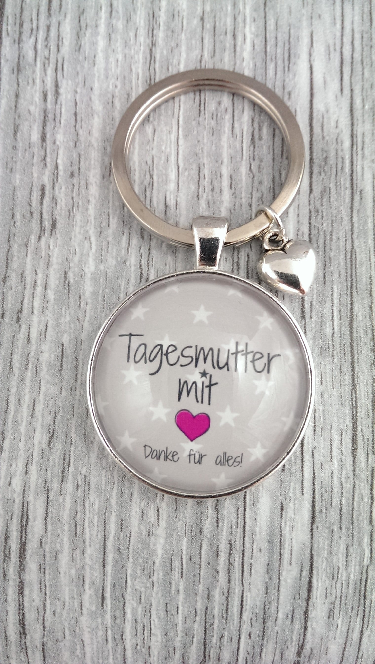 1 Schlüsselanhänger "Tagesmutter Mit Herz' 1 Schlüsselanhänger "Tagesmutter Mit Herz' von NanniundHanni