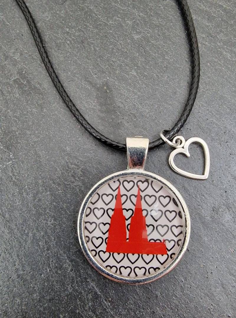 Kette Mit Anhänger " Kölle von NanniundHanni
