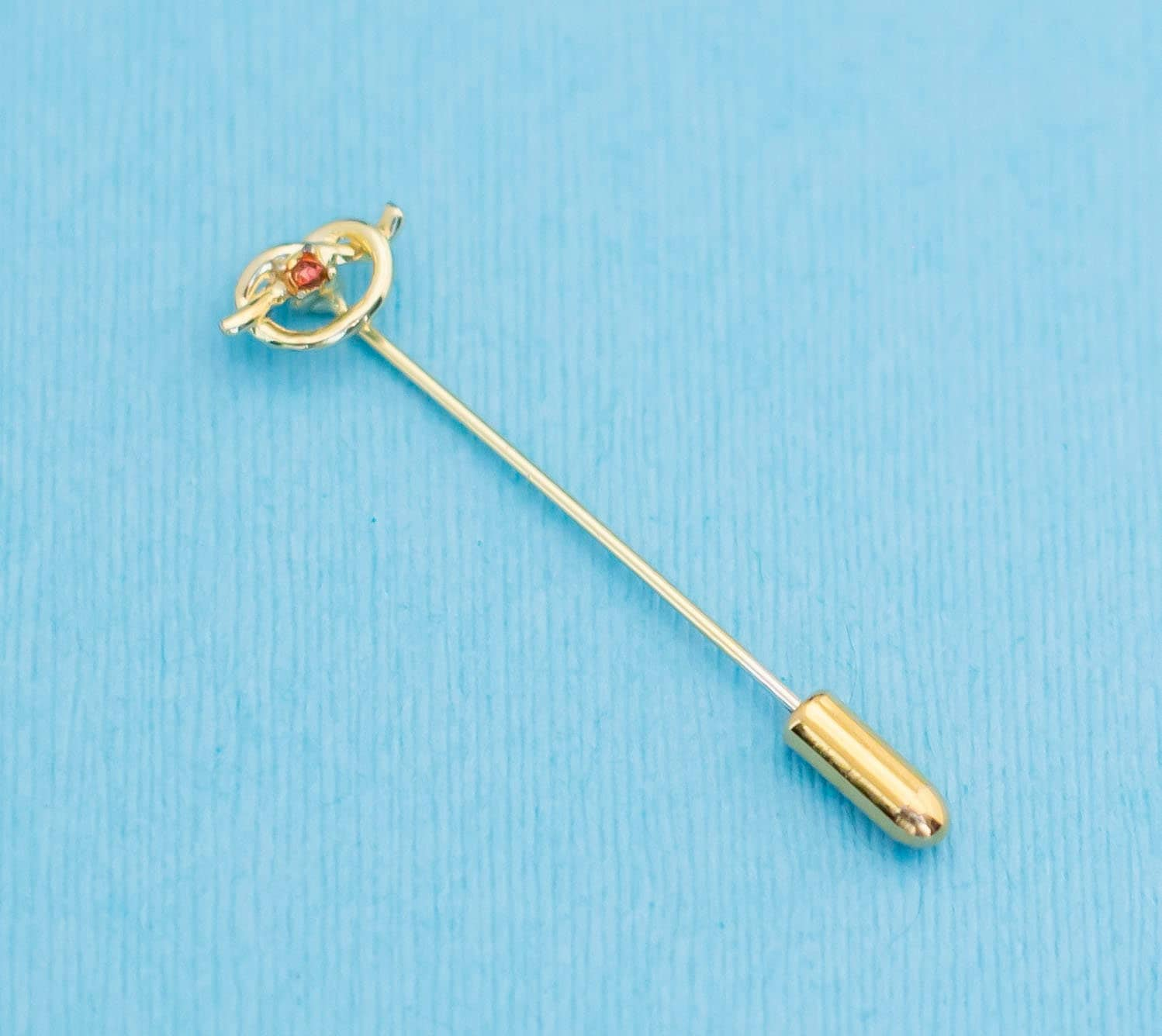 Vintage Gold Brezel Knoten Stick Pin - N12 von NannyUnitedStates