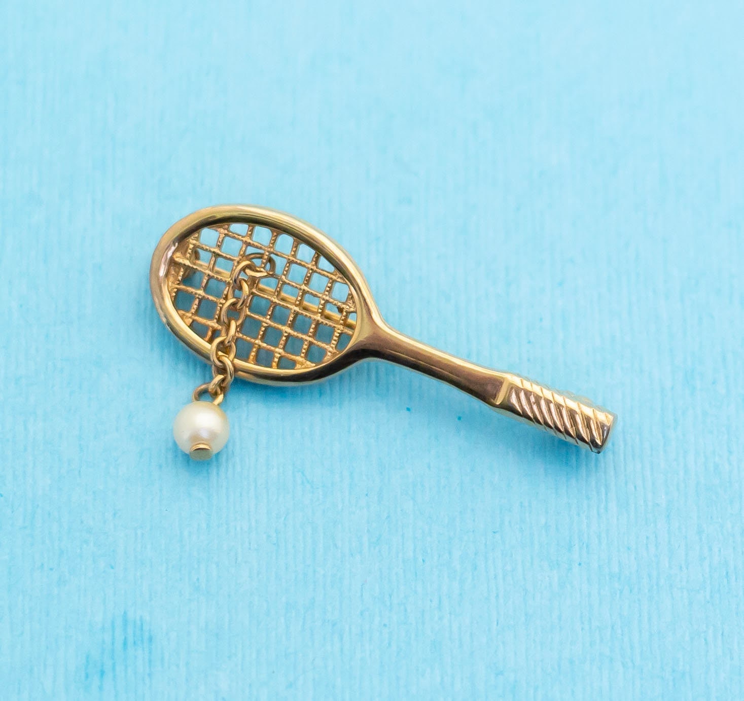 Vintage Gold Miniatur Tennis Brosche Von Avon N18 von NannyUnitedStates