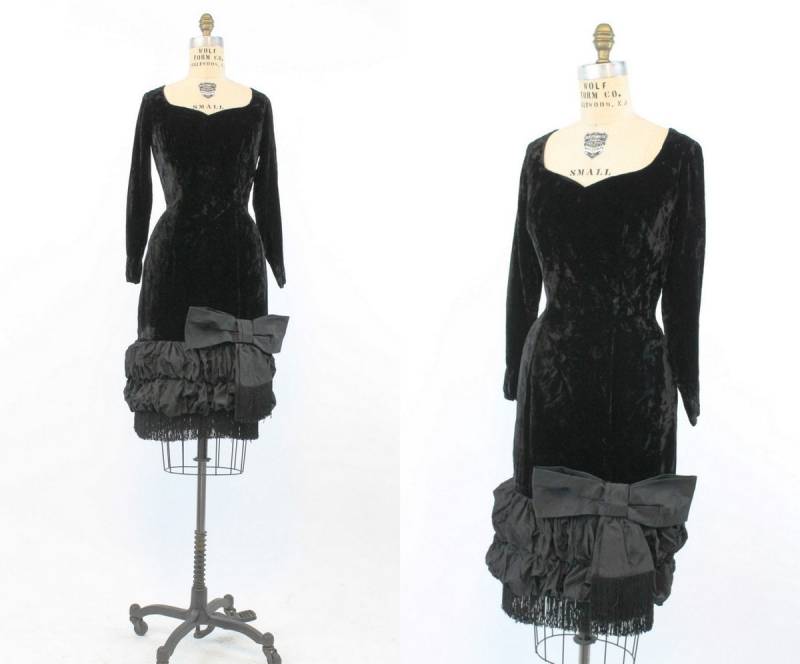 1950Er Jahre Lilli Diamond Fransen-Samtkleid Klein | Neuen Herbst Winter von NapaValleyVTG