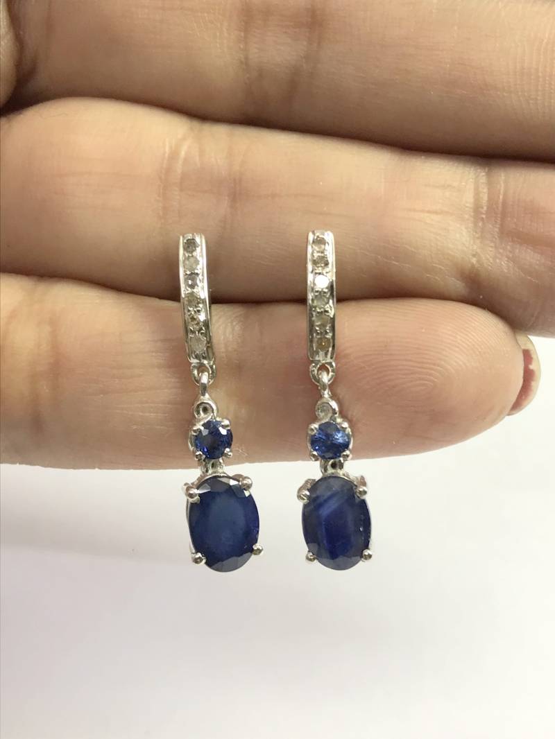 Blauer Saphir Ohrringe Sterling Silber Ohrhänger, September Geburtsstein von NaqshByShradha