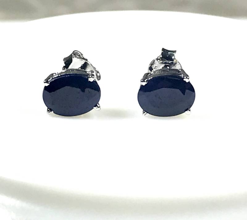 Blue Saphire Stud Ohrringe, Halschakra Edelsteine-Saphir September Geburtstage Jahrestagsgeschenke Für Sie von NaqshByShradha