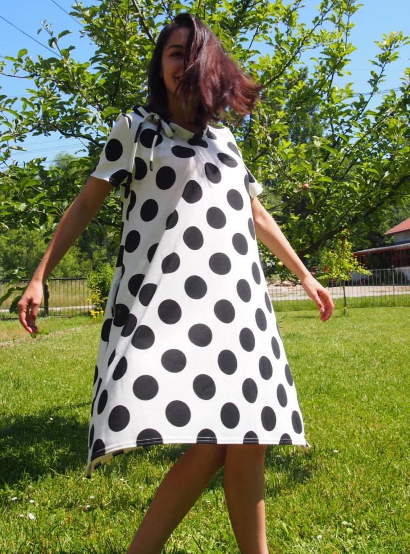 Übergröße Polka Dot Jersey Tunika Kleid Plus Size Midi von Nara65