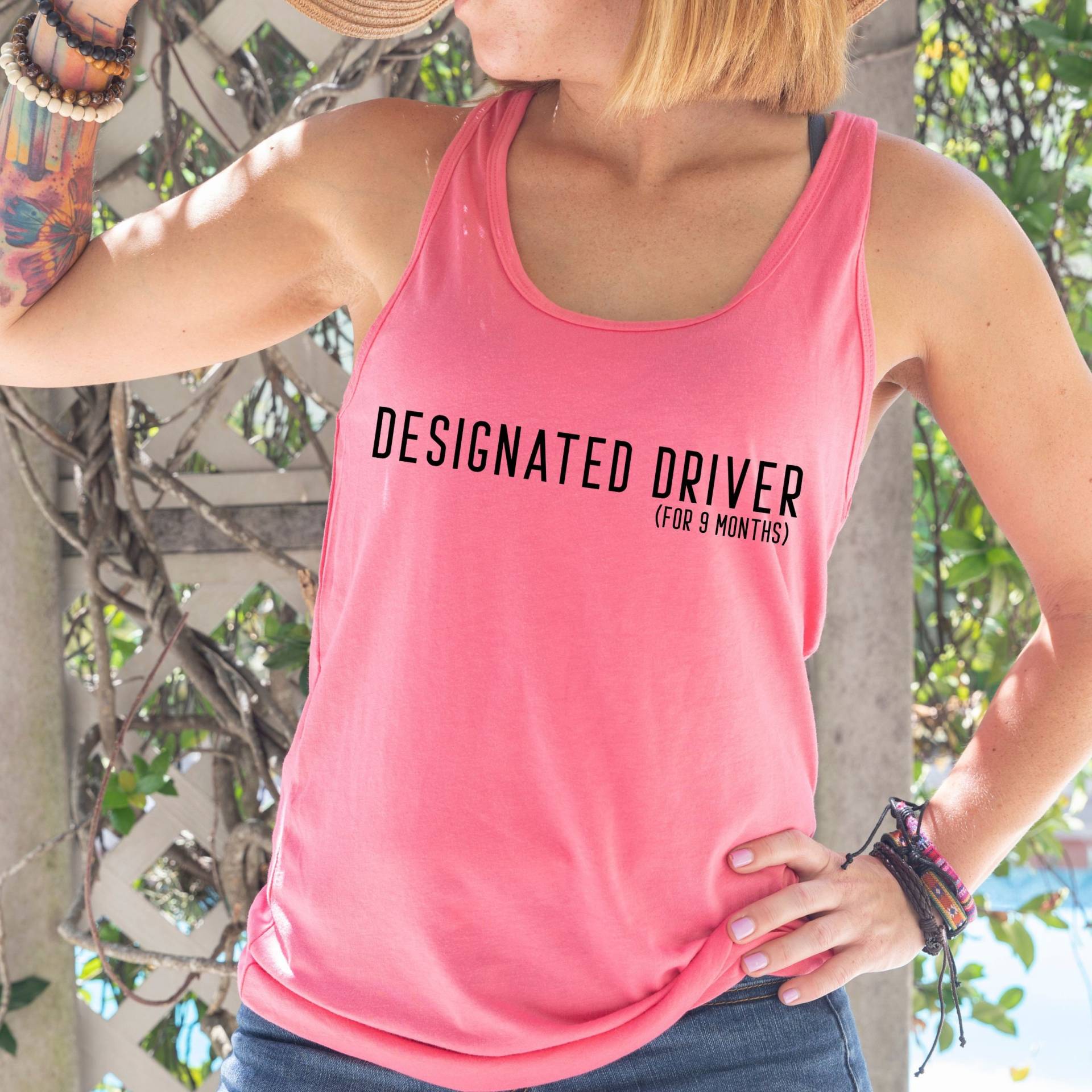 Ausgewiesener Fahrer Für 9 Monate Tank, Lustiges Umstandsshirt, Schwangerschaft Ankündigung Shirt, Neue Mama Tshirt, Mommy To Be Tank von NaraSuuleDesigns