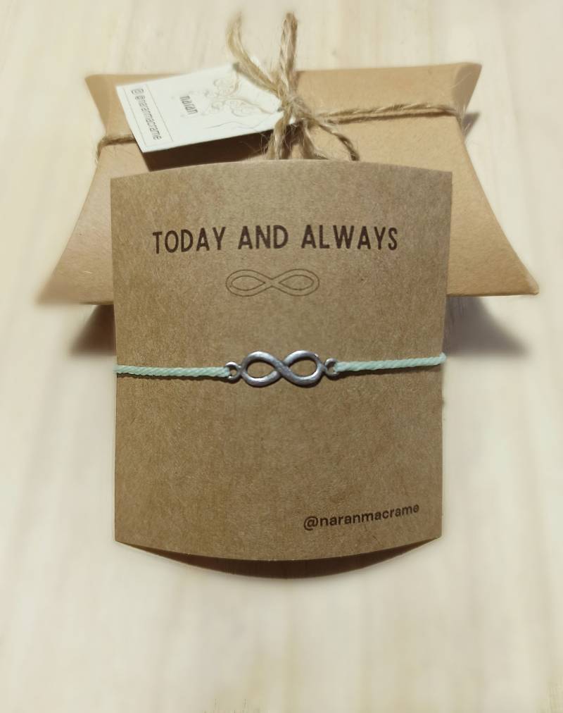 Handgemachtes Valentinstag Geschenk Infinity Armband Silber - Perfektes Paar Freundschaftsarmband Nachricht Bettelarmband Handgemachtes Valentinstag Geschenk Infinity Armband Silber - Perfektes Paar Freundschaftsarmband Nachricht Bettelarmband von Naranmacrame