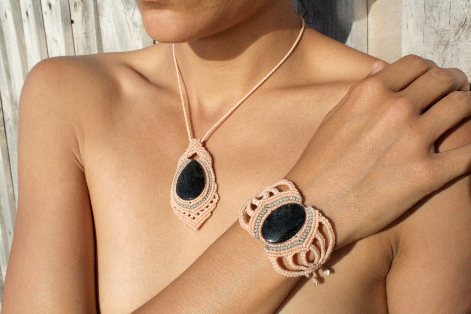 Makramee Silber Obsidian Edelstein Schmuck Set Boho Hippie Victorian Strand Sommer Elfe Fee Blassrosa Makramee Silber Obsidian Edelstein Schmuck Set Boho Hippie Victorian Strand Sommer Elfe Fee Blassrosa von Naranmacrame