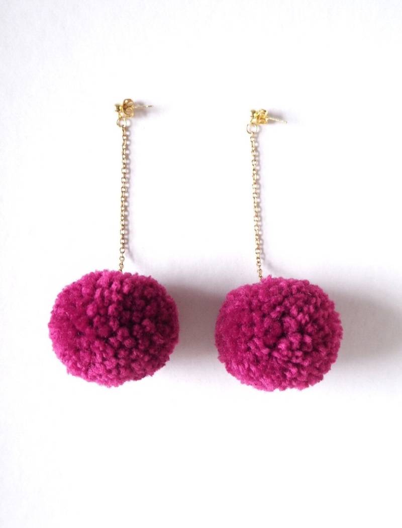 Pink Pom Ohrringe Pink Pom Ohrringe von NarissByNarissara
