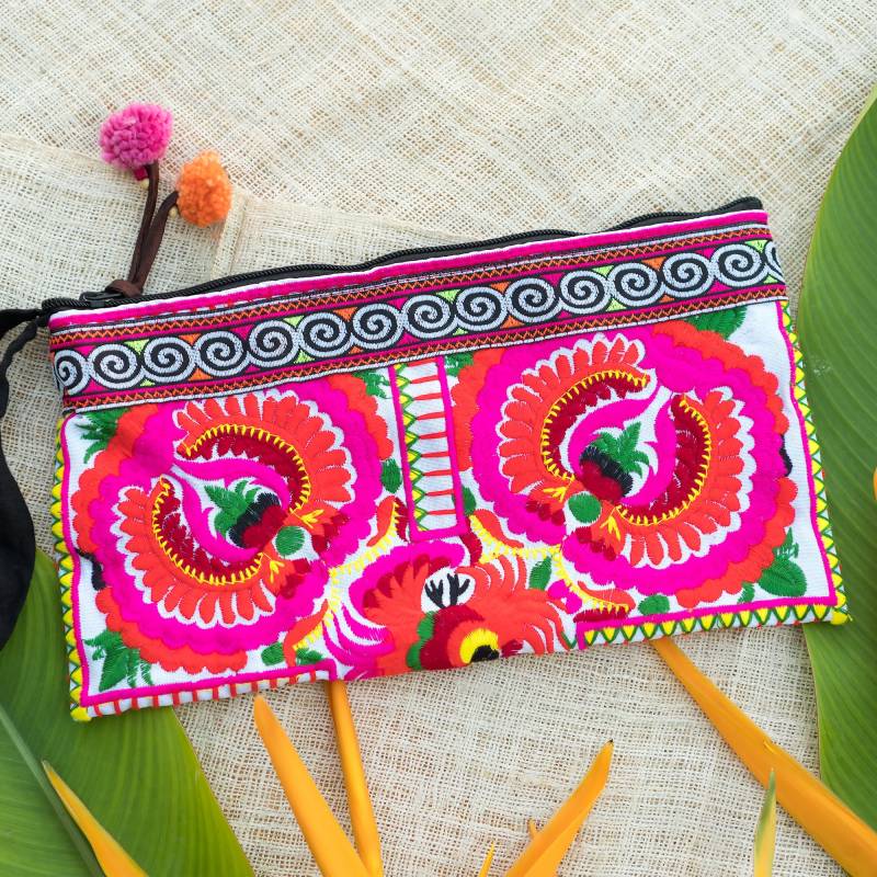 Pinke Pfingstrose Handgefertigte Clutch Für Frauen, Gestickte Hmong-stämme Muster Bag, Boho Handtasche, Einzigartiges Geschenk Sie - Bg308Whipe von NarissaraShop