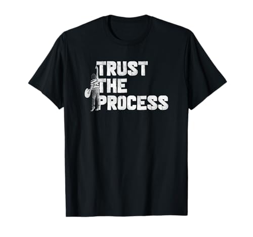 Inspirierendes Design Trust The Process für Kinder und Erwachsene T-Shirt von Narleygoodz