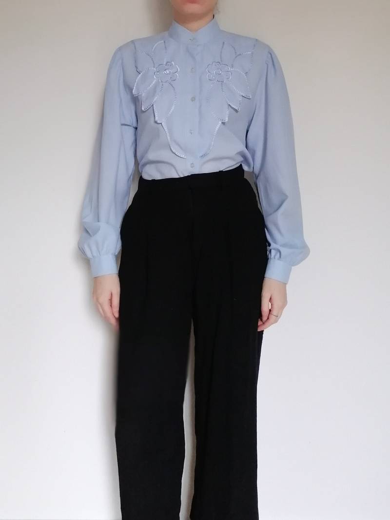 True Vintage Bluse 80Er 90Er 70Er Blau Hellblau 40 M L Elegant Golden Gate True Vintage Bluse 80Er 90Er 70Er Blau Hellblau 40 M L Elegant Golden Gate von Narvhi