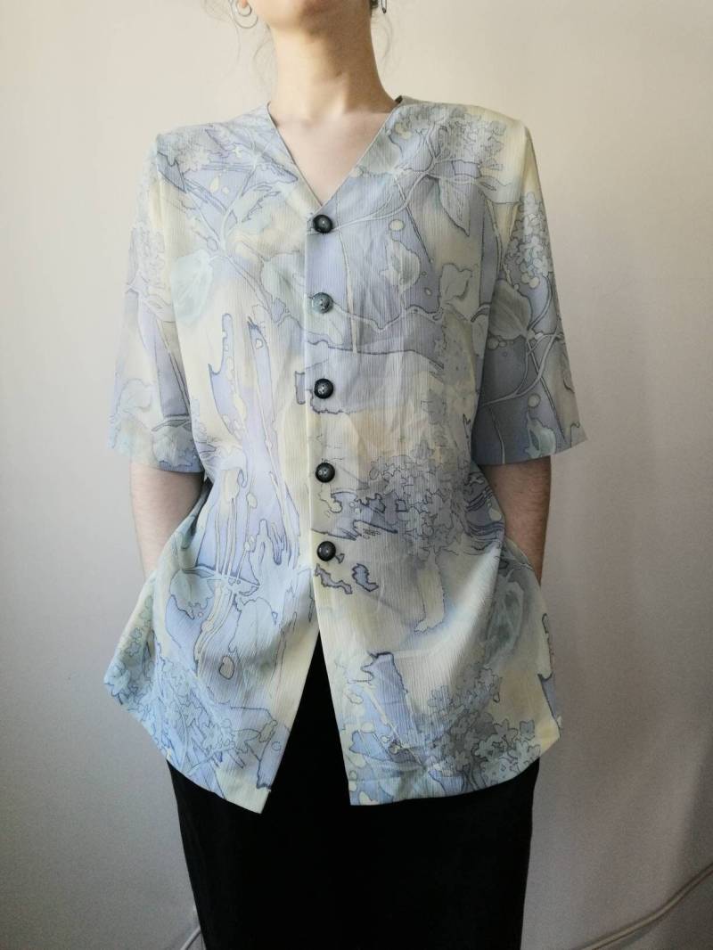 True Vintage Bluse 80Er 90Er Hellblau Türkis Töne Crazy Pattern Psychedelisch S 38 True Vintage Bluse 80Er 90Er Hellblau Türkis Töne Crazy Pattern Psychedelisch S 38 von Narvhi