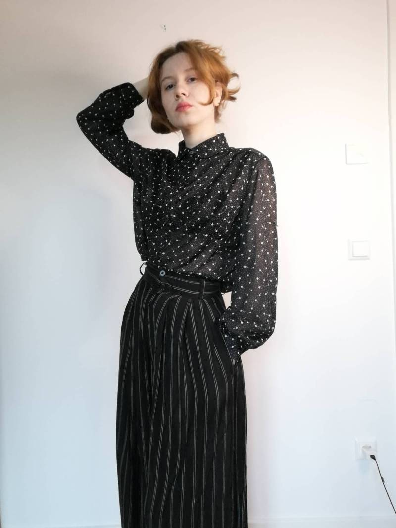 True Vintage Bluse 80Er 90Er Schwarz Weiß Gemustert Retro Onesize Sheer New Wave True Vintage Bluse 80Er 90Er Schwarz Weiß Gemustert Retro Onesize Sheer New Wave von Narvhi