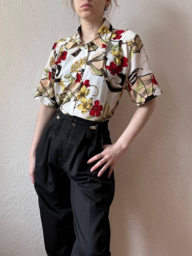 True Vintage Bluse 80Er 90Er Weiß Geblümt Gemustert Onesize M L True Vintage Bluse 80Er 90Er Weiß Geblümt Gemustert Onesize M L von Narvhi