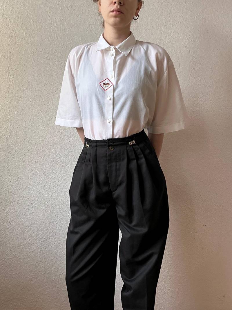 True Vintage Bluse Weiß Mit Pilz Stickerei C&a 46 80Er 90Er Sommerbluse Tracht von Narvhi