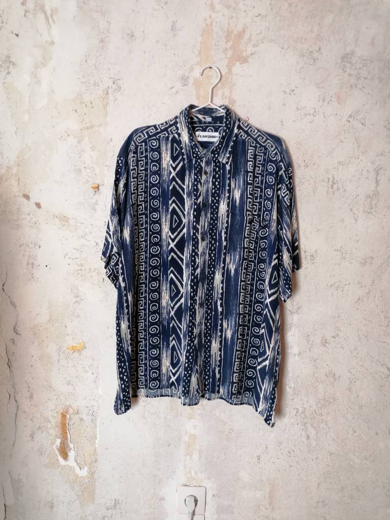 True Vintage Hemd 80Er 90Er L 41/42 Unisex Crazy Pattern Blau Creme Weiß New Wave Hawaii True Vintage Hemd 80Er 90Er L 41/42 Unisex Crazy Pattern Blau Creme Weiß New Wave Hawaii von Narvhi