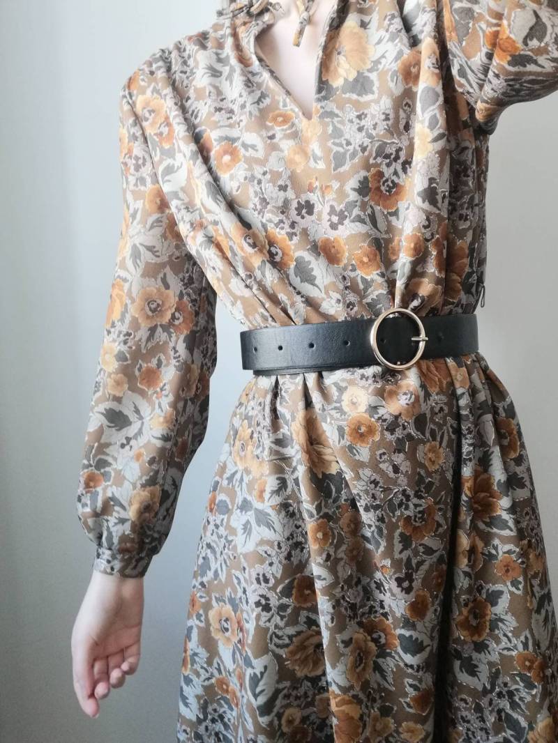 True Vintage Midi Kleid 70Er 70S Senfgelb Braun Beige Onesize 23 46 Xl Xxl True Vintage Midi Kleid 70Er 70S Senfgelb Braun Beige Onesize 23 46 Xl Xxl von Narvhi