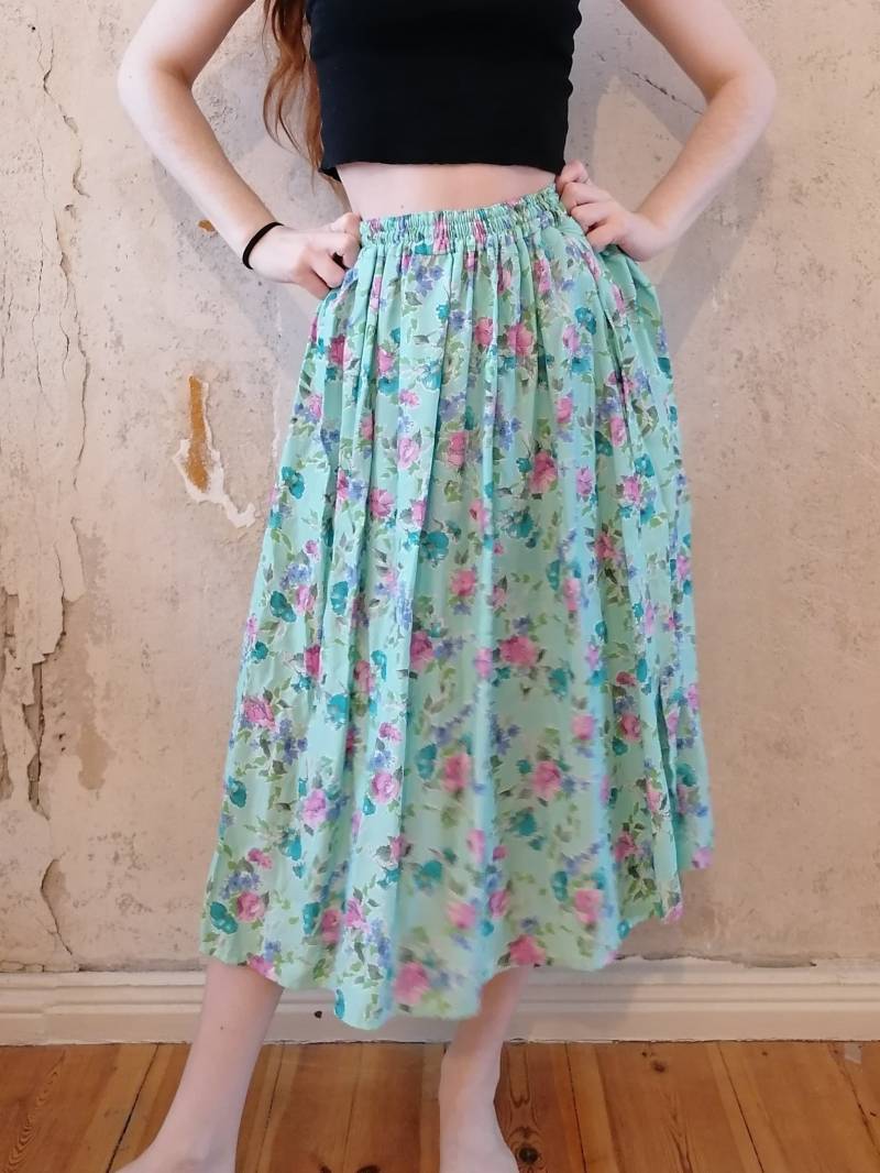 True Vintage Midi Maxi Rock Plus Onesize 70Er 80Er 90Er Türkis Blau Grün Rosa Pastell Geblümt Granny Handmade Faltenrock True Vintage Midi Maxi Rock Plus Onesize 70Er 80Er 90Er Türkis Blau Grün Rosa Pastell Geblümt Granny Handmade Faltenrock von Narvhi