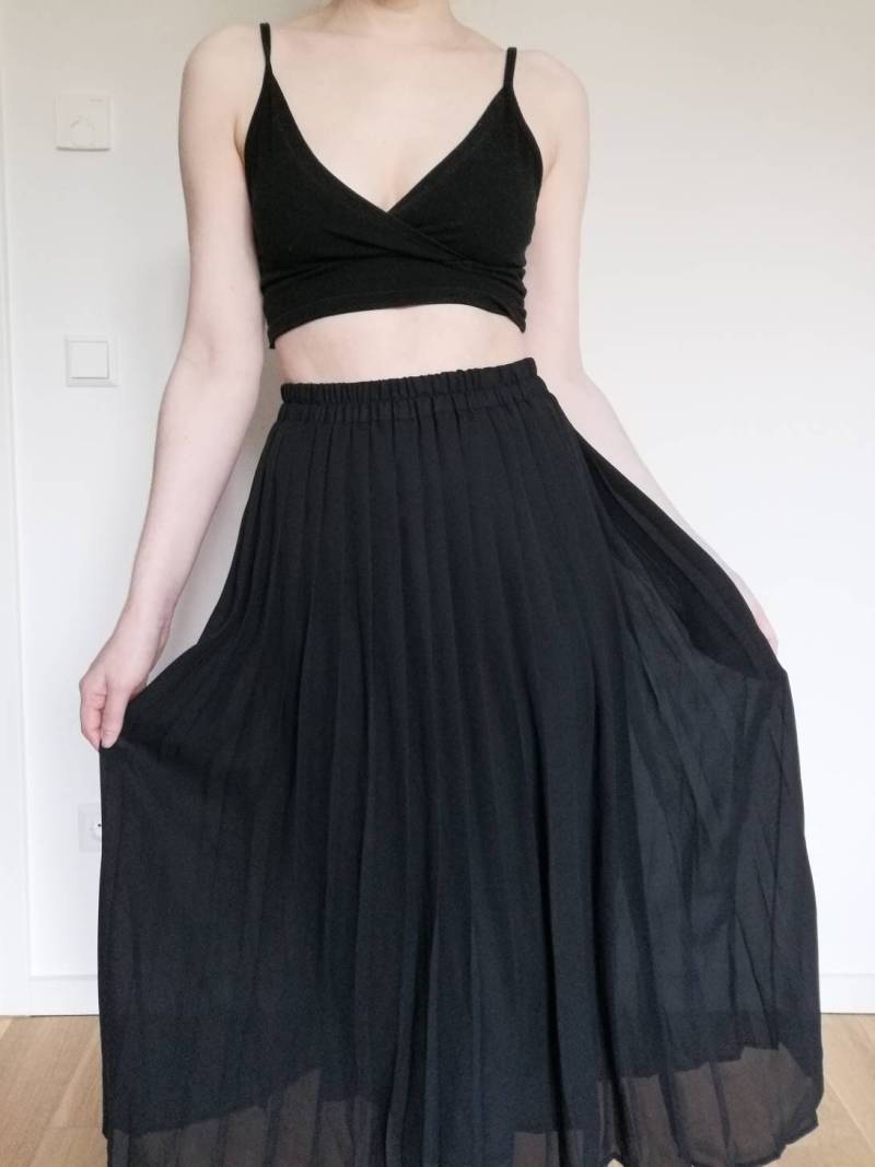 True Vintage Midi Rock 70Er 80Er 90Er Falten Plissee Xs S 34 36 Schwarz Basic Goth True Vintage Midi Rock 70Er 80Er 90Er Falten Plissee Xs S 34 36 Schwarz Basic Goth von Narvhi