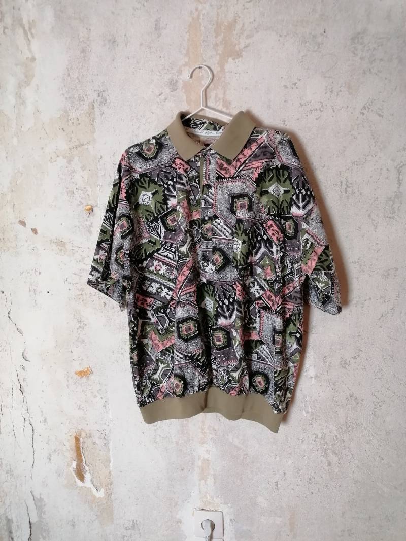 True Vintage Sweatshirt Hemd 80Er 90Er Retro Rosa Grün Grau Crazy Pattern Xl 43/44 Baumwolle Festival New Wave True Vintage Sweatshirt Hemd 80Er 90Er Retro Rosa Grün Grau Crazy Pattern Xl 43/44 Baumwolle Festival New Wave von Narvhi