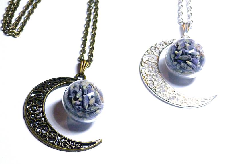 Lavendel Mond Kette Bronze Oder Silber Halbmond Anhänger Lavendel Mond Kette Bronze Oder Silber Halbmond Anhänger von NarwhalBlueberry