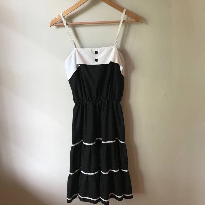 Handgemachtes Vintage Schwarz & Weisses Folklore Kleid von NashGirlVintage