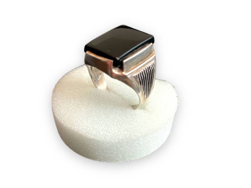 Silberring Mit Schwarzem Stein Silberring Mit Schwarzem Stein von NasratGemstone