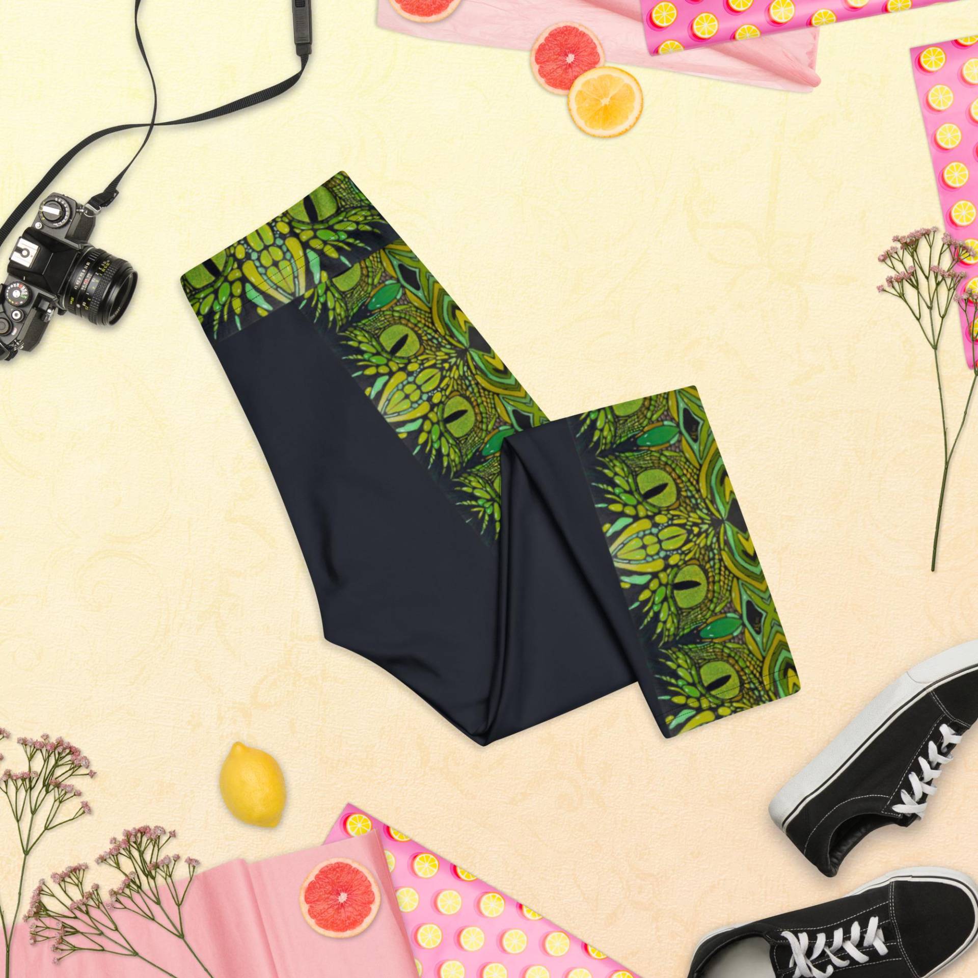 Capri-Leggings - Yogaleggins Workout Leggins Tanzleggins Sportleggins Halloween Geschenk 3/4 Reptilienstyle Capri-Leggings - Yogaleggins Workout Leggins Tanzleggins Sportleggins Halloween Geschenk 3/4 Reptilienstyle von NastasiaKunst