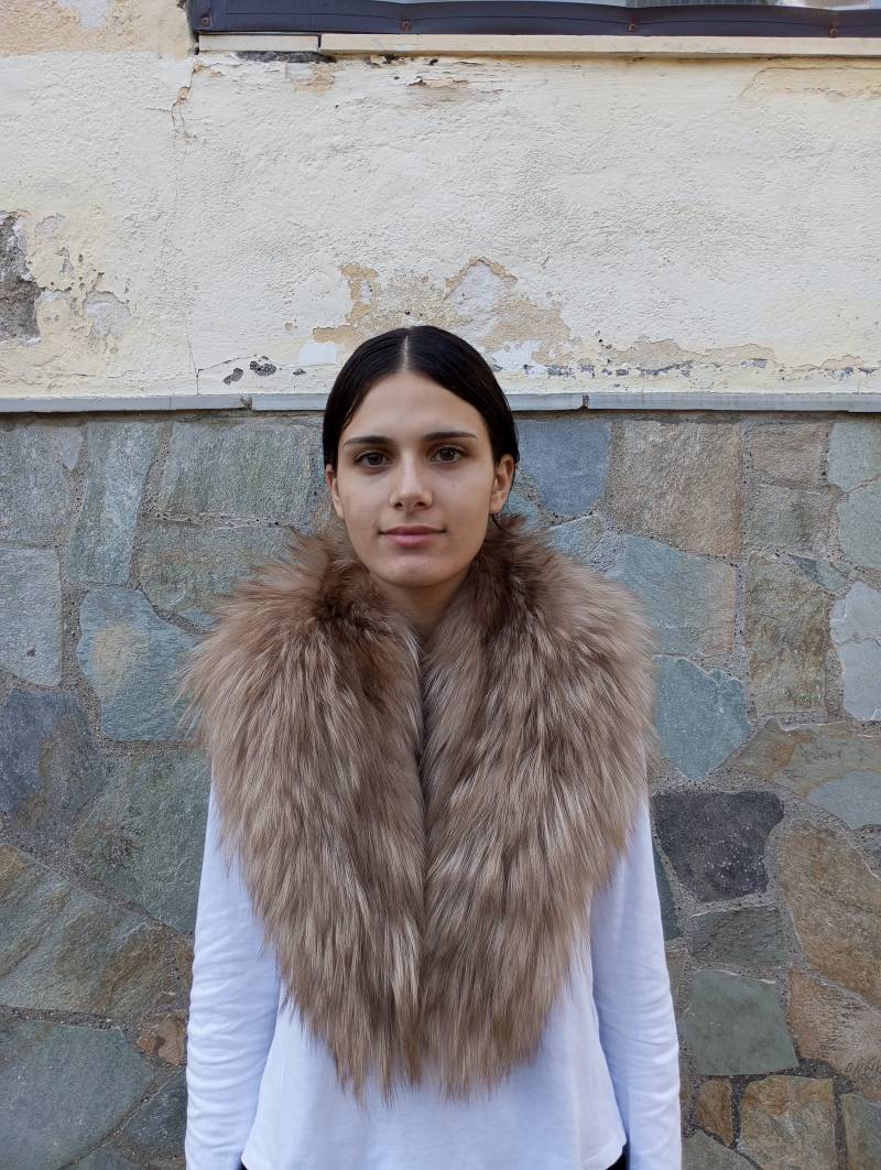 Echter Fuchspelzkragen Beige Braun, Weiches Dickes Fell | 115 cm Echter Fuchspelzkragen Beige Braun, Weiches Dickes Fell | 115 cm von NastaziafurdesignsGR