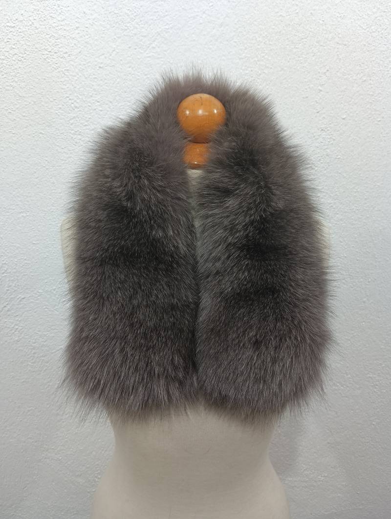 Grafiti Braun Fuchs Kragen Kurzer Echtpelz Schal von NastaziafurdesignsGR