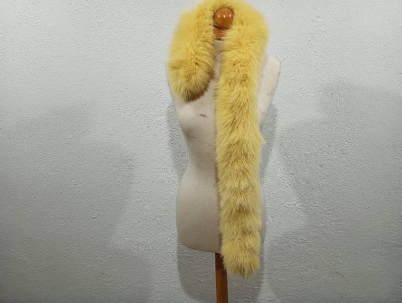 Kanarienvogel Gelbfuchs Pelzstreifen Flauschig Weicher Streifen, 1 Meter Kanarienvogel Gelbfuchs Pelzstreifen Flauschig Weicher Streifen, 1 Meter von NastaziafurdesignsGR