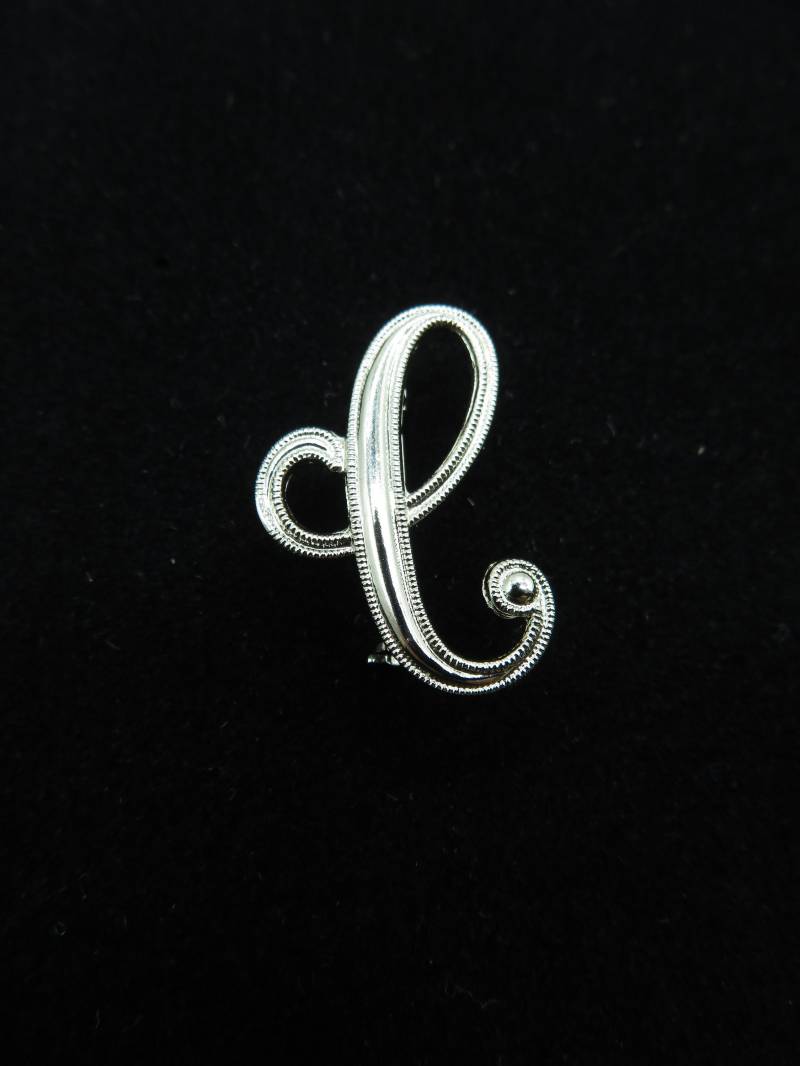 Anstecknadel Buchstaben Vintage Monogramm-Brosche in Forme C Brosche Alphabet Zubehör Zur Maske Schmuck von NataliArtKunst