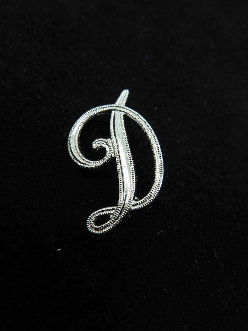 Anstecknadel Buchstaben Vintage Monogramm-Brosche in Forme D Brosche Alphabet Zubehör Zur Maske Schmuck Anstecknadel Buchstaben Vintage Monogramm-Brosche in Forme D Brosche Alphabet Zubehör Zur Maske Schmuck von NataliArtKunst