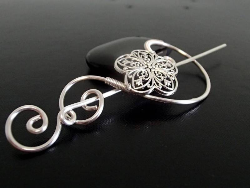 Blumen-Brosche, Schal, Schal Pin, Pullover Brosche, Das Stricken Zubehör, Silberdraht Stift von NataliStudio