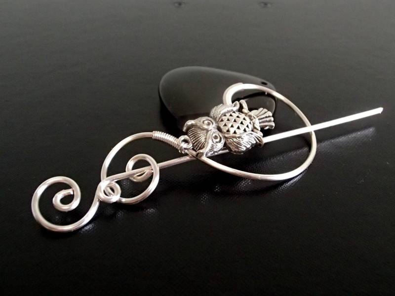 Eule Schal Pin, Brosche Pullover Brosche, Strickzubehör, Silber Wire Pin von NataliStudio