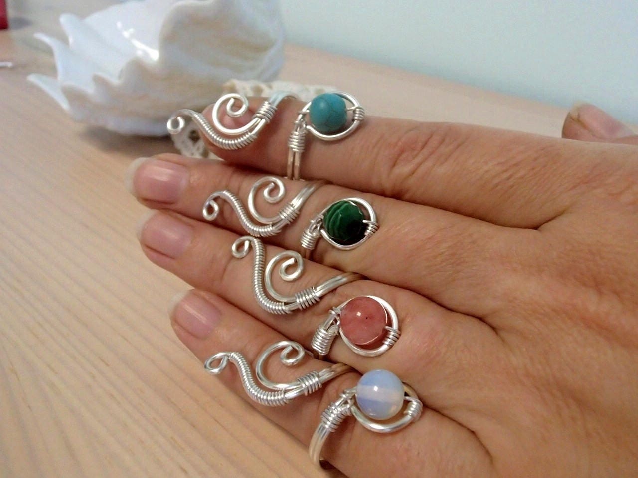Verstellbarer Drahtring, Silberring, Swirl Ring, Malachit Opalith Türkis Draht Gewickelt Schmuck, Handgemachter Schmuck von NataliStudio