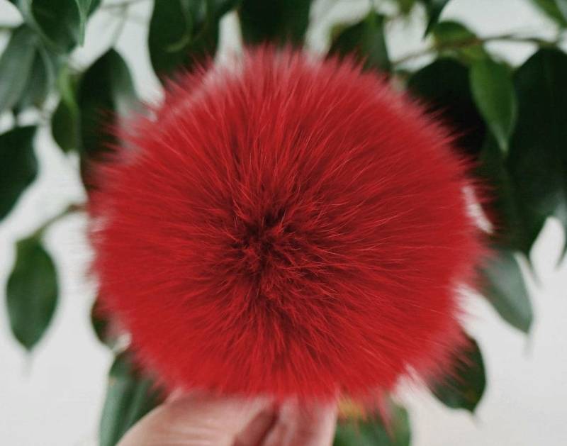 Rotfuchs Pelz Pom Abnehmbarer Hut Accessoire von NataliStudioUA