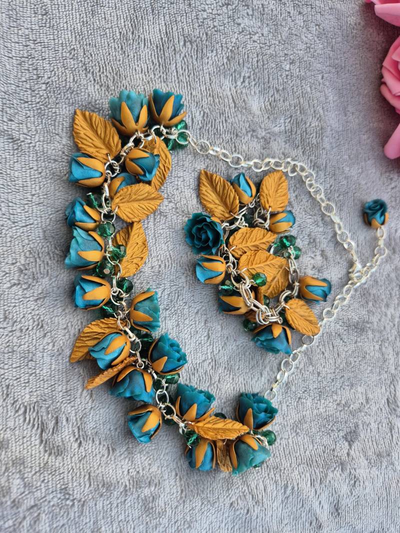 Blumen-Set Blumenschmuck Geschenk Für Sie Statement Halskette Buntes Armband Blumenarmband Geburtstag Muttertag Weihnachtsgeschenk von NataliZimm