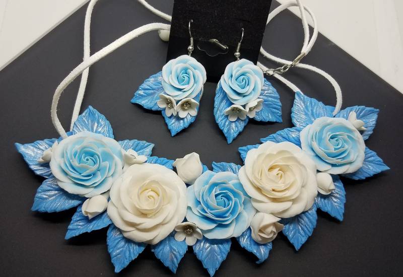 Halskette Aus Fimo Statement Kette Blumen-Set Blumenschmuck Geschenk Für Sie Ohrhänger Muttertag Ostergeschenk von NataliZimm