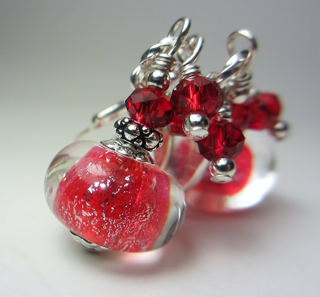 Artisan Lampwork Ohrringe Rote Dichroic Rubinrot Sterling Silber Ohrring Tiefrote Sra Geschenk Für Sie von NataliaKh