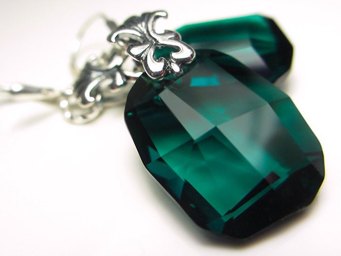 Swarovski Smaragd Kristallohrringe Sterling Silber Hellgrüne Mai Birthstone Smaragdohrringe Geschenk Für Sie von NataliaKh