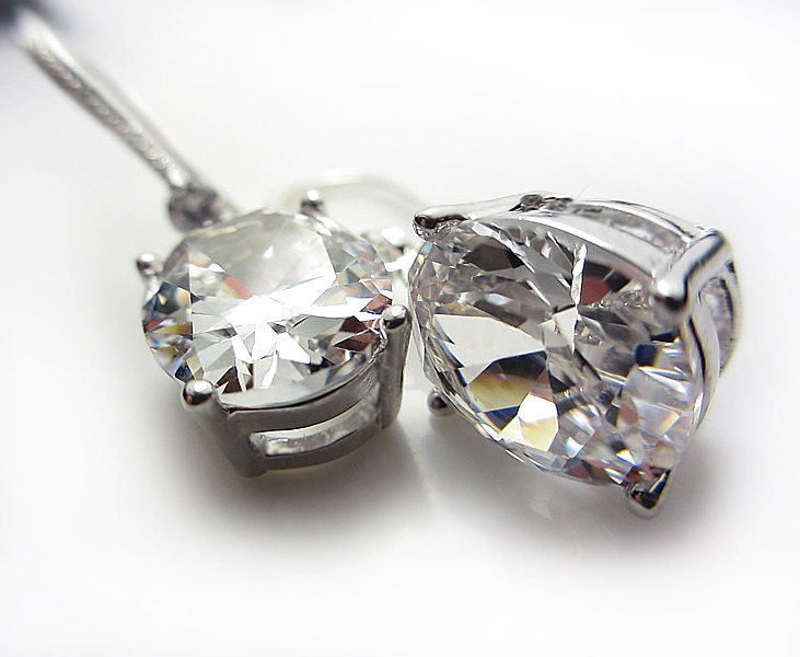 Zirkonia Ohrringe Hochzeitsschmuck Brautjungfer Schmuck Klare Baumeln Abend Geschenk Für Sie von NataliaKh