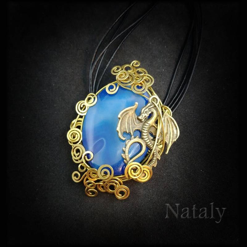 Achat Halskette, Drachen Wire Wrapped Anhänger, Drache Statement Halskette Für Frauen, Mittelalterliche Blaue Achat Halskette, Drachen Wire Wrapped Anhänger, Drache Statement Halskette Für Frauen, Mittelalterliche Blaue von NatalyDesign