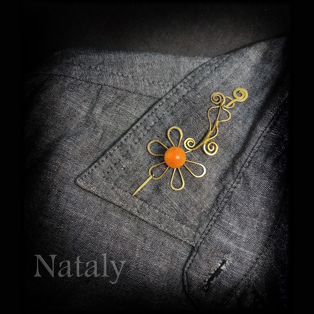 Gelbe Brosche, Wire Wrapped Blumen Kragen Pin, Schal Pullover Einzigartige Brosche Messing Strickjacke Clips Gelbe Brosche, Wire Wrapped Blumen Kragen Pin, Schal Pullover Einzigartige Brosche Messing Strickjacke Clips von NatalyDesign