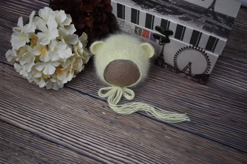 Handgestrickte Angora Bären Haube Neugeborenen Baby Fotografie Requisite von Natashaspropstudio