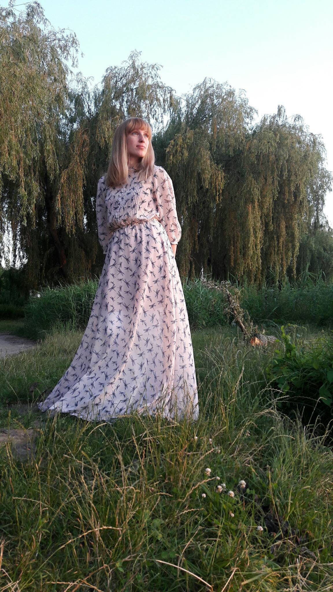 Glamouröses Maxikleid, Farbenfrohes Maxi Mit Ärmeln, Fließendes Transparentes Kleid, Errötendes Chiffonkleid von NateMaDesigner