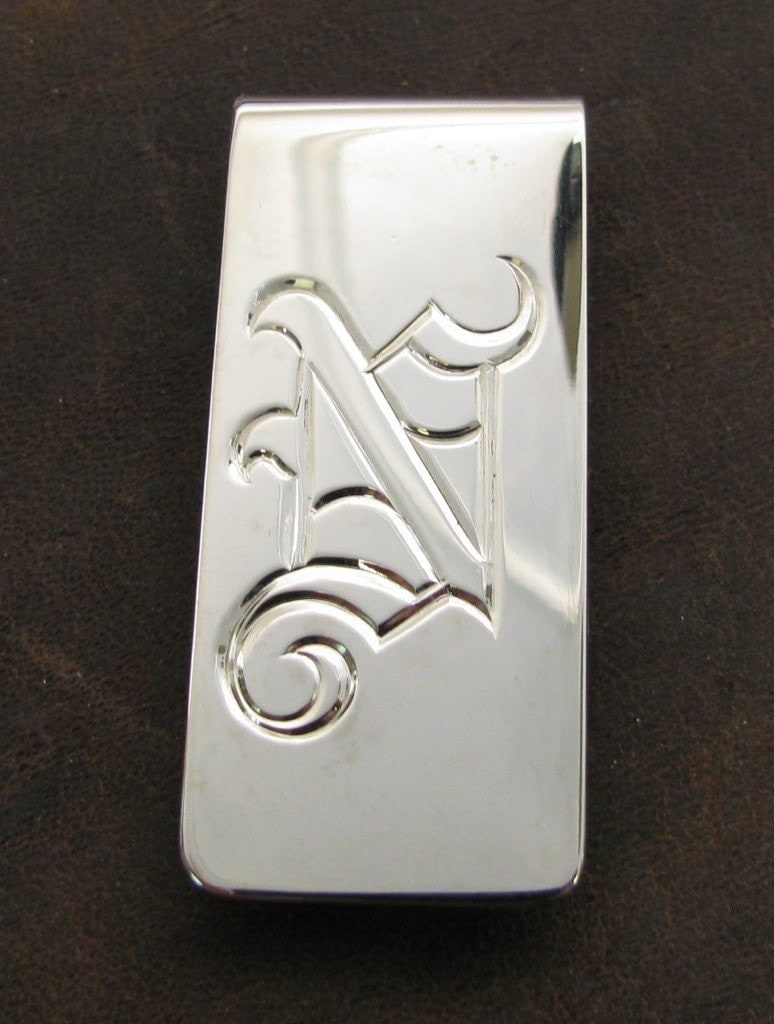 Handgravierte Geldklammer Made To Order von NathanJewelers