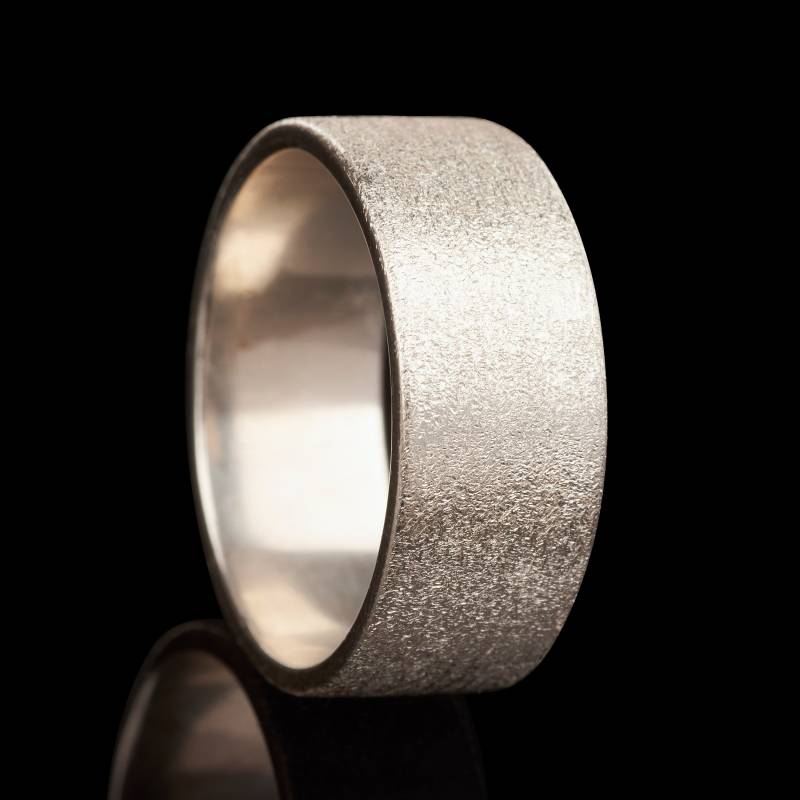 Gebürsteter Silberring Von Nathan Walker von NathanWalkerBijoux