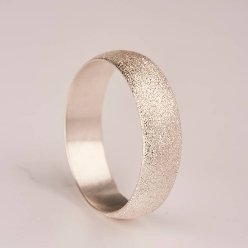 Handgefertigter 6-mm-Silberring von NathanWalkerBijoux