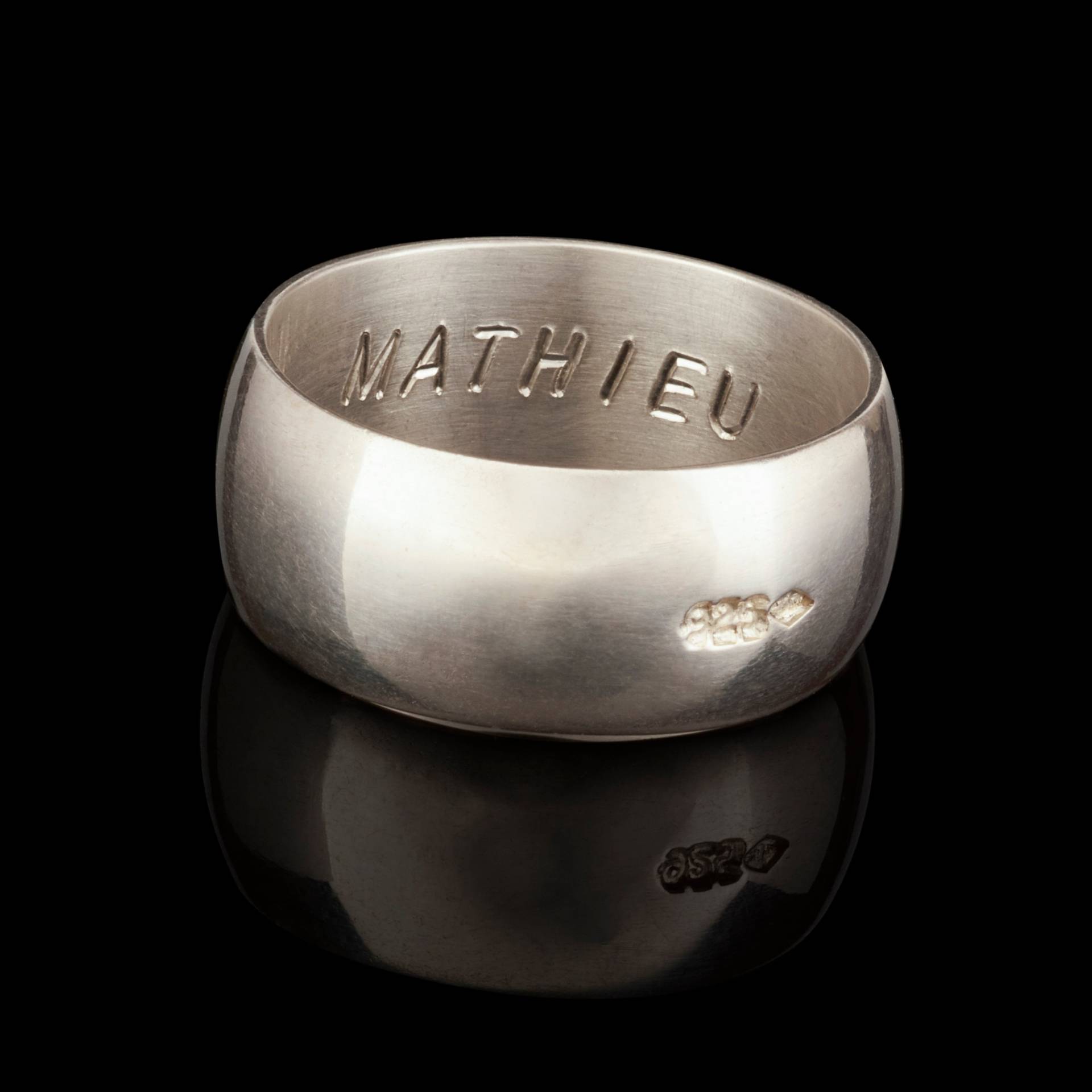 Nathan Walker Xl Gewölbter Mattsilberner Ring von NathanWalkerBijoux